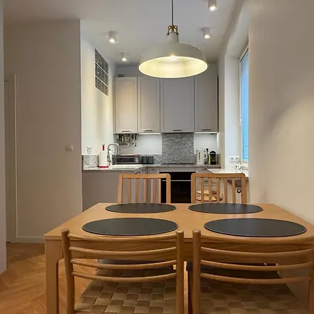 Apartment Home3city Urokliwe Przy Plazy
